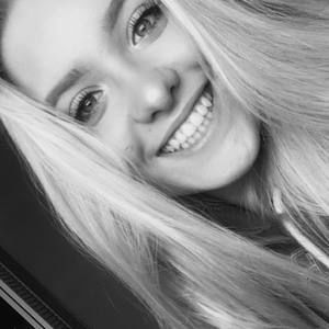 Meet your Posher, Mia